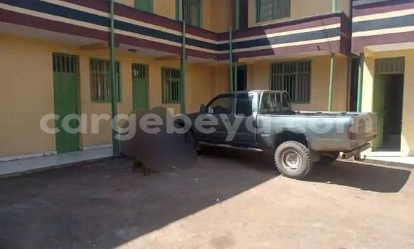 Oofamaa Toyota Camry (Japan) Other Makiinaa iti Addis–Ababa keessatti Ethiopia keessatti Oofamaa Toyota Camry (Japan) Other Makiinaa iti Addis–Ababa keessatti Ethiopia keessatti