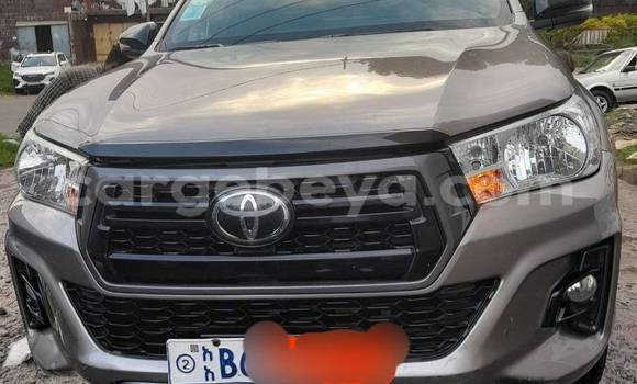ይግዙ ያገለገለ Toyota Hiluxe Revo ሌላ መኪና በ አዲስ አበባ በ ኢትዮጵያ
