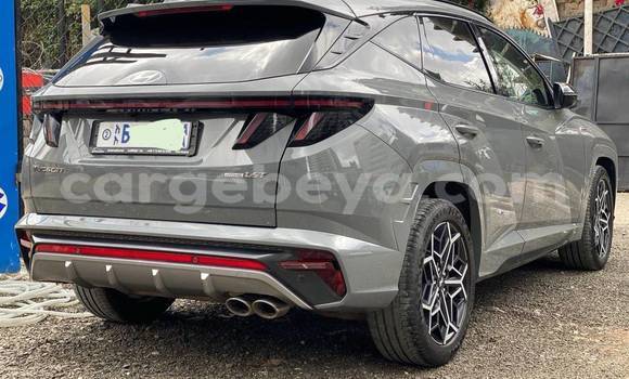 Oofamaa Hyundai Tucson Other Makiinaa iti Addis–Ababa keessatti Ethiopia keessatti Oofamaa Hyundai Tucson Other Makiinaa iti Addis–Ababa keessatti Ethiopia keessatti