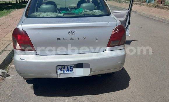 Oofamaa Toyota Platz Other Makiinaa iti Addis–Ababa keessatti Ethiopia keessatti Oofamaa Toyota Platz Other Makiinaa iti Addis–Ababa keessatti Ethiopia keessatti