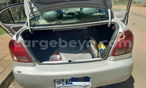 Oofamaa Toyota Platz Other Makiinaa iti Addis–Ababa keessatti Ethiopia keessatti Oofamaa Toyota Platz Other Makiinaa iti Addis–Ababa keessatti Ethiopia keessatti