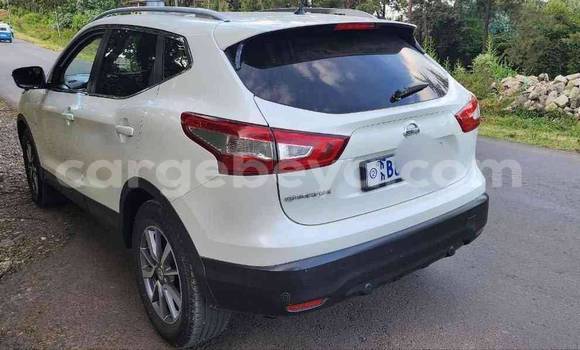 Oofamaa Nissan Qashqai Other Makiinaa iti Addis–Ababa keessatti Ethiopia keessatti Oofamaa Nissan Qashqai Other Makiinaa iti Addis–Ababa keessatti Ethiopia keessatti