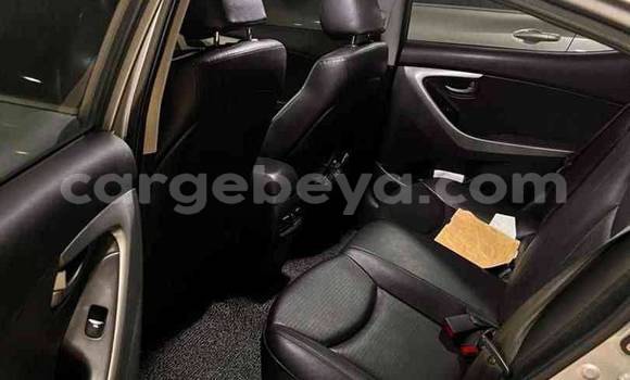 Oofamaa Hyundai Avante Other Makiinaa iti Addis–Ababa keessatti Ethiopia keessatti Oofamaa Hyundai Avante Other Makiinaa iti Addis–Ababa keessatti Ethiopia keessatti