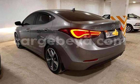 Oofamaa Hyundai Avante Other Makiinaa iti Addis–Ababa keessatti Ethiopia keessatti Oofamaa Hyundai Avante Other Makiinaa iti Addis–Ababa keessatti Ethiopia keessatti