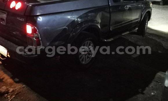 Oofamaa Toyota Hilux Other Makiinaa iti Addis–Ababa keessatti Ethiopia keessatti Oofamaa Toyota Hilux Other Makiinaa iti Addis–Ababa keessatti Ethiopia keessatti