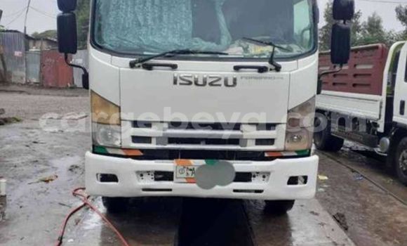 Buy Used Isuzu FTR 850 White Truck in Addis–Ababa in Ethiopia