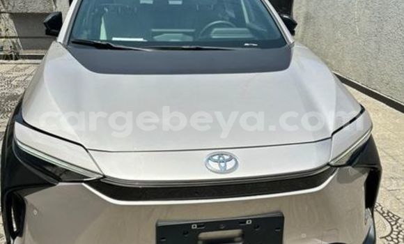 Buy Used Toyota bB White Car in Addis 'Alem in Amhara Buy Used Toyota bB White Car in Addis 'Alem in Amhara
