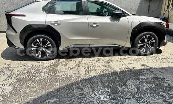 Buy Used Toyota bB White Car in Addis 'Alem in Amhara Buy Used Toyota bB White Car in Addis 'Alem in Amhara