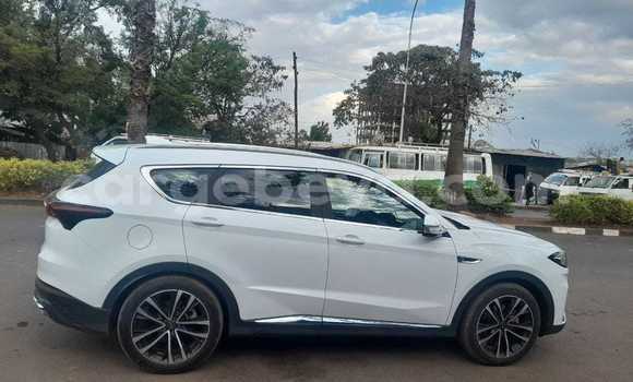 Buy Used Toyota Corolla Cross White Car in Adet in Amhara Buy Used Toyota Corolla Cross White Car in Adet in Amhara