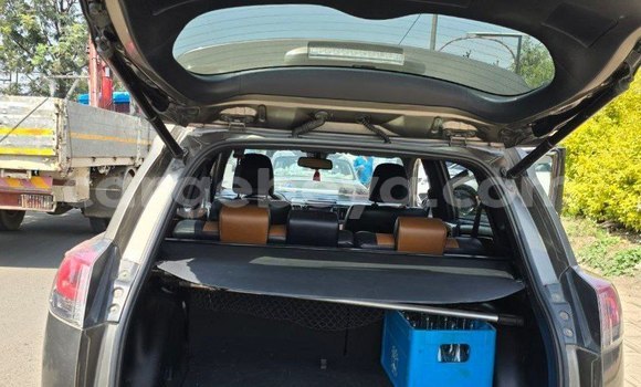 Buy Used Toyota RAV4 Brown Car in Addis–Ababa in Ethiopia Buy Used Toyota RAV4 Brown Car in Addis–Ababa in Ethiopia