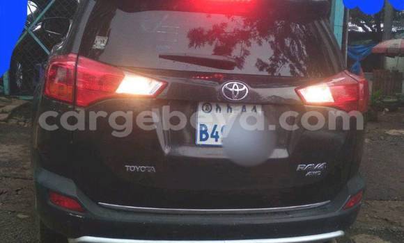ይግዙ ያገለገለ Toyota RAV4 ጥቁር መኪና በ አቲ አረታይ በ አማራ