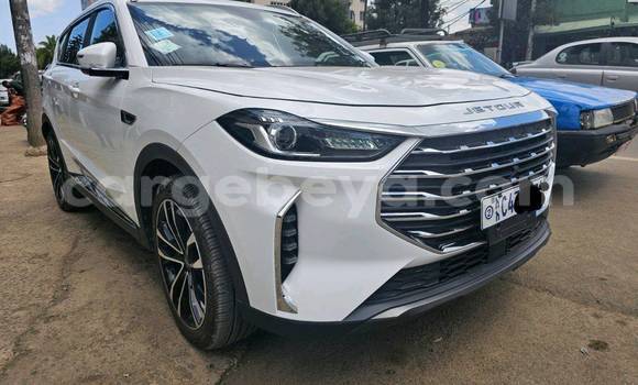 Buy Used Toyota RAV4 White Car in Addi Ark'ay in Amhara Buy Used Toyota RAV4 White Car in Addi Ark'ay in Amhara