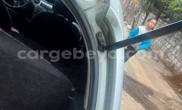 ይግዙ ያገለገለ Toyota Vitz ሌላ መኪና በ አዲስ አበባ በ ኢትዮጵያ ይግዙ ያገለገለ Toyota Vitz ሌላ መኪና በ አዲስ አበባ በ ኢትዮጵያ