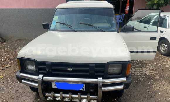 Buy Used Land Rover Discovery White Car in Addis Zemen in Amhara