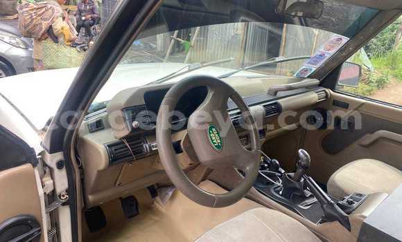 ይግዙ ያገለገለ Land Rover Discovery ነጭ መኪና በ አዲስ ዘመን በ አማራ ይግዙ ያገለገለ Land Rover Discovery ነጭ መኪና በ አዲስ ዘመን በ አማራ