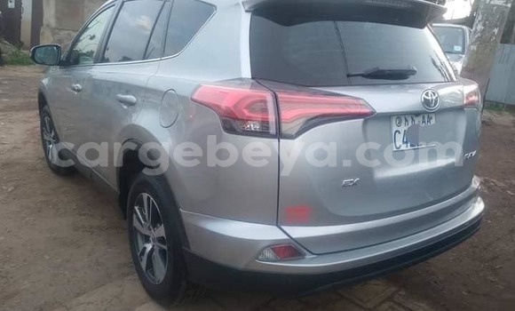 ይግዙ ያገለገለ Toyota RAV4 ሌላ መኪና በ አዴግራት በ ኢትዮጵያ ይግዙ ያገለገለ Toyota RAV4 ሌላ መኪና በ አዴግራት በ ኢትዮጵያ