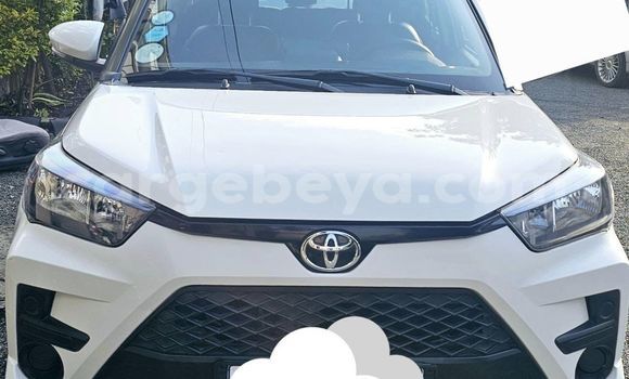Buy Used Toyota Ractis White Car in Addiet–Canna in Ethiopia
