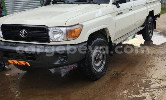 Buy Used Toyota Land Cruiser White Car in Addis–Ababa in Ethiopia Buy Used Toyota Land Cruiser White Car in Addis–Ababa in Ethiopia