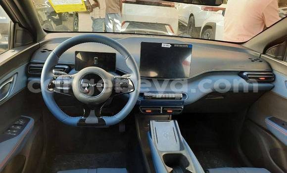 Buy Used Toyota C-HR White Car in Addigrat in Tigray Buy Used Toyota C-HR White Car in Addigrat in Tigray