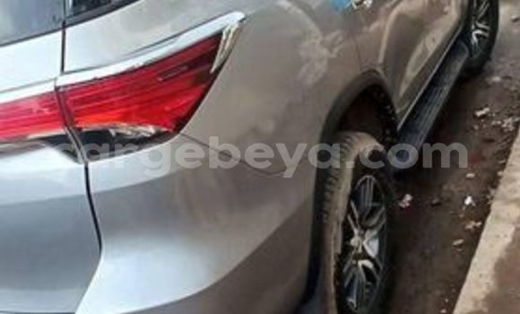 ይግዙ ያገለገለ Toyota Fortuner ሌላ መኪና በ አቢ አዲ በ ትግራይ ይግዙ ያገለገለ Toyota Fortuner ሌላ መኪና በ አቢ አዲ በ ትግራይ