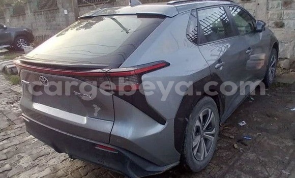 ይግዙ ያገለገለ Toyota Allion ሌላ መኪና በ አቢ አዲ በ ትግራይ ይግዙ ያገለገለ Toyota Allion ሌላ መኪና በ አቢ አዲ በ ትግራይ