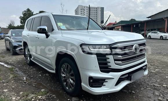 Buy Used Land Rover Defender Other Car in Abiy Adi in Tigray Buy Used Land Rover Defender Other Car in Abiy Adi in Tigray