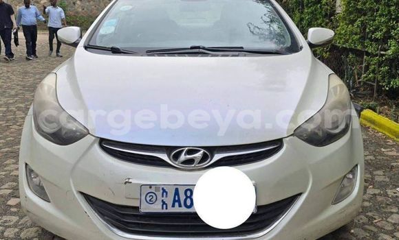 Oofamaa Hyundai Avante Other Makiinaa iti Abiy Adi keessatti Tigray keessatti