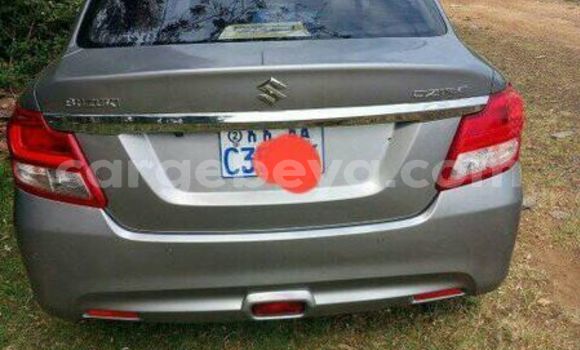 Oofamaa Suzuki Dzire Other Makiinaa iti Addis–Ababa keessatti Ethiopia keessatti