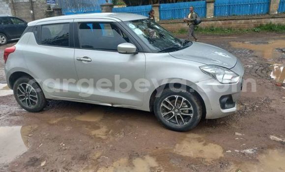 ይግዙ ያገለገለ Suzuki Swift ሌላ መኪና በ አቢይቲ–ካና በ ኢትዮጵያ ይግዙ ያገለገለ Suzuki Swift ሌላ መኪና በ አቢይቲ–ካና በ ኢትዮጵያ