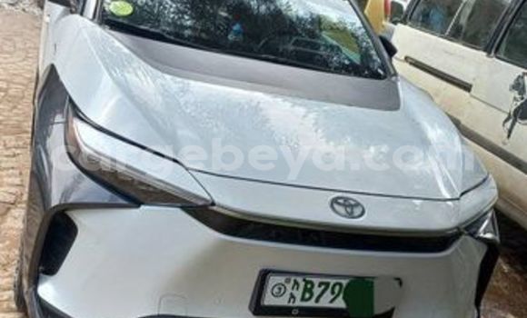 ይግዙ ያገለገለ Toyota Belta ሌላ መኪና በ አዲስ አበባ በ ኢትዮጵያ ይግዙ ያገለገለ Toyota Belta ሌላ መኪና በ አዲስ አበባ በ ኢትዮጵያ