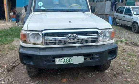 ይግዙ ያገለገለ Toyota 4Runner ሌላ መኪና በ አዲስ አበባ በ ኢትዮጵያ ይግዙ ያገለገለ Toyota 4Runner ሌላ መኪና በ አዲስ አበባ በ ኢትዮጵያ
