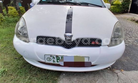 Buy Used Toyota Vitz White Car in Addiet–Canna in Ethiopia