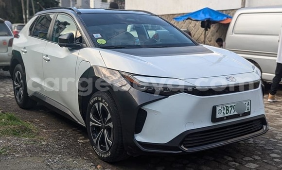 Acheter Occasion Voiture Toyota bB Blanc à Addis Ababa, Ethiopie
