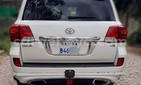 Buy Used Toyota Land Cruiser White Car in Addigrat in Tigray Buy Used Toyota Land Cruiser White Car in Addigrat in Tigray