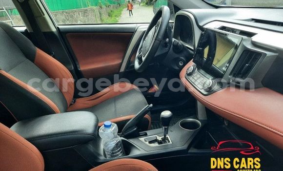 Buy Used Toyota RAV4 White Car in Addis–Ababa in Ethiopia Buy Used Toyota RAV4 White Car in Addis–Ababa in Ethiopia