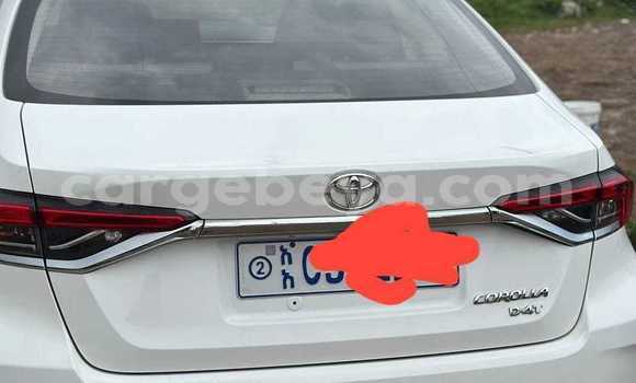 ይግዙ ያገለገለ Toyota Corolla ነጭ መኪና በ አዲስ አበባ በ ኢትዮጵያ ይግዙ ያገለገለ Toyota Corolla ነጭ መኪና በ አዲስ አበባ በ ኢትዮጵያ