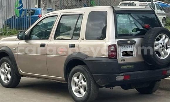 ይግዙ ያገለገለ Land Rover Defender ሌላ መኪና በ አዲስ አበባ በ ኢትዮጵያ ይግዙ ያገለገለ Land Rover Defender ሌላ መኪና በ አዲስ አበባ በ ኢትዮጵያ