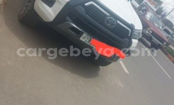 ይግዙ ያገለገለ Toyota Hilux ነጭ መኪና በ አቢይቲ–ካና በ ኢትዮጵያ ይግዙ ያገለገለ Toyota Hilux ነጭ መኪና በ አቢይቲ–ካና በ ኢትዮጵያ