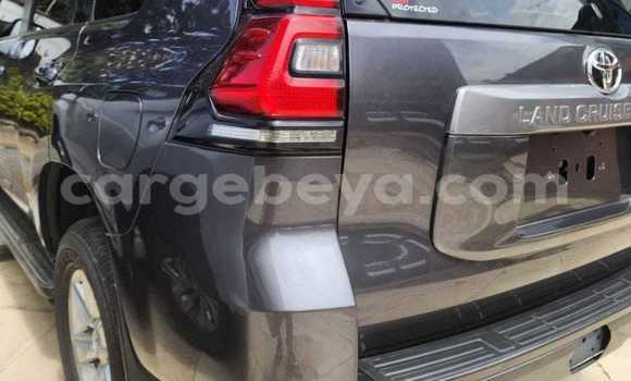 ይግዙ ያገለገለ Toyota Land Cruiser Prado ሌላ መኪና በ አዲስ አበባ በ ኢትዮጵያ ይግዙ ያገለገለ Toyota Land Cruiser Prado ሌላ መኪና በ አዲስ አበባ በ ኢትዮጵያ