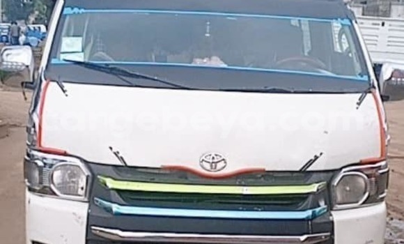 Buy Used Toyota Hiace White Car in Addis–Ababa in Ethiopia