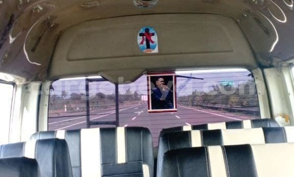 ይግዙ ያገለገለ Toyota Hiace ነጭ መኪና በ አዲስ አበባ በ ኢትዮጵያ ይግዙ ያገለገለ Toyota Hiace ነጭ መኪና በ አዲስ አበባ በ ኢትዮጵያ