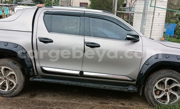 ይግዙ ያገለገለ Toyota Hilux ሌላ መኪና በ አዲስ አበባ በ ኢትዮጵያ ይግዙ ያገለገለ Toyota Hilux ሌላ መኪና በ አዲስ አበባ በ ኢትዮጵያ