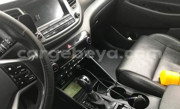 ይግዙ ያገለገለ Hyundai Tucson ሌላ መኪና በ አዲስ አበባ በ ኢትዮጵያ ይግዙ ያገለገለ Hyundai Tucson ሌላ መኪና በ አዲስ አበባ በ ኢትዮጵያ