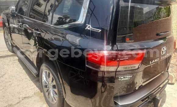 ይግዙ ያገለገለ Toyota Land Cruiser Prado ጥቁር መኪና በ አዲስ አበባ በ ኢትዮጵያ ይግዙ ያገለገለ Toyota Land Cruiser Prado ጥቁር መኪና በ አዲስ አበባ በ ኢትዮጵያ