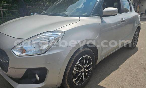 ይግዙ ያገለገለ Suzuki Swift ነጭ መኪና በ አዲስ አበባ በ ኢትዮጵያ ይግዙ ያገለገለ Suzuki Swift ነጭ መኪና በ አዲስ አበባ በ ኢትዮጵያ