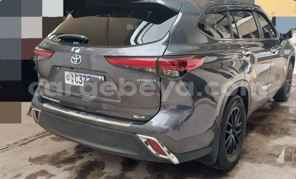 ይግዙ ያገለገለ Toyota Highlander ሌላ መኪና በ አዲስ አበባ በ ኢትዮጵያ ይግዙ ያገለገለ Toyota Highlander ሌላ መኪና በ አዲስ አበባ በ ኢትዮጵያ