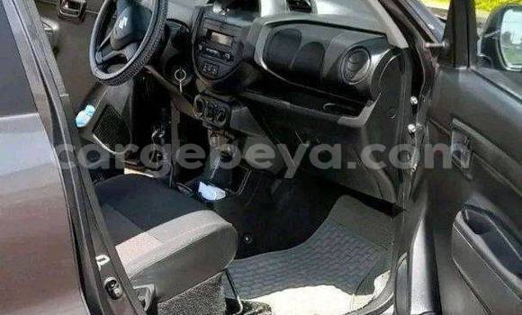 ይግዙ ያገለገለ Suzuki Samurai ጥቁር መኪና በ አዲስ አበባ በ ኢትዮጵያ ይግዙ ያገለገለ Suzuki Samurai ጥቁር መኪና በ አዲስ አበባ በ ኢትዮጵያ