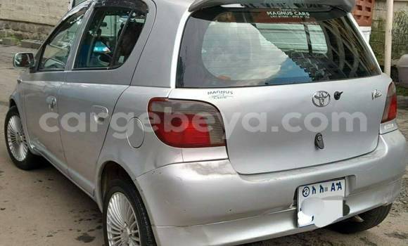 ይግዙ ያገለገለ Toyota Vitz ሌላ መኪና በ አዲስ አበባ በ ኢትዮጵያ