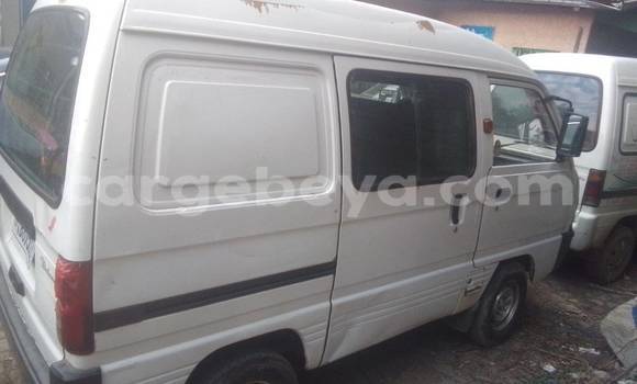 Acheter Occasion Voiture Toyota Duet Blanc à Addigrat, Tigray Acheter Occasion Voiture Toyota Duet Blanc à Addigrat, Tigray