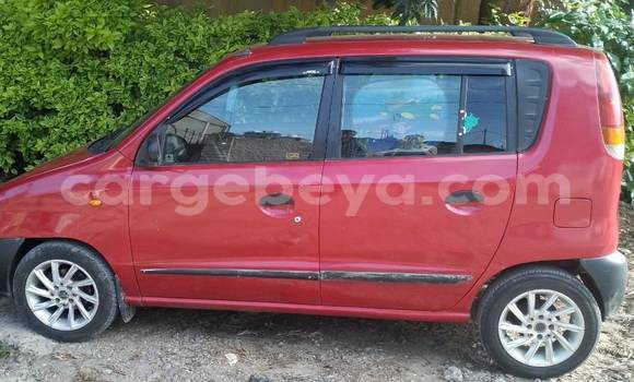 Acheter Occasion Voiture Kia Sedona Rouge à Addis Ababa, Ethiopie Acheter Occasion Voiture Kia Sedona Rouge à Addis Ababa, Ethiopie